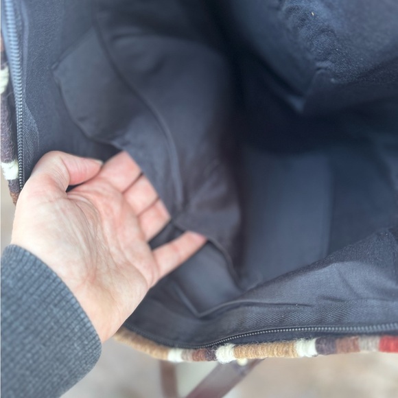 Southwestern Wool Hand Bag - Picture 4 of 5